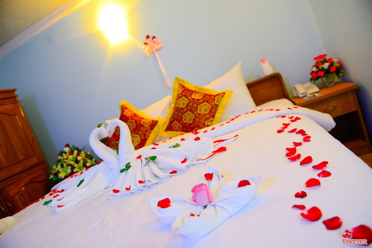 Vega Star Hotel Yangon